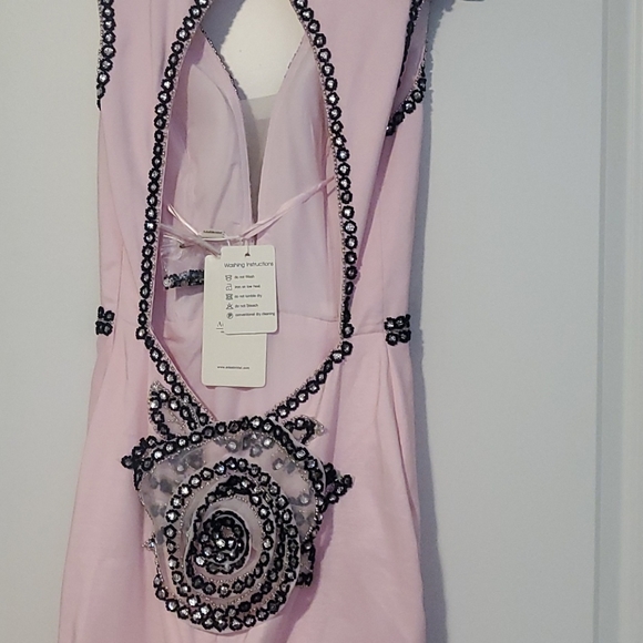 Dress - Picture 4 of 4